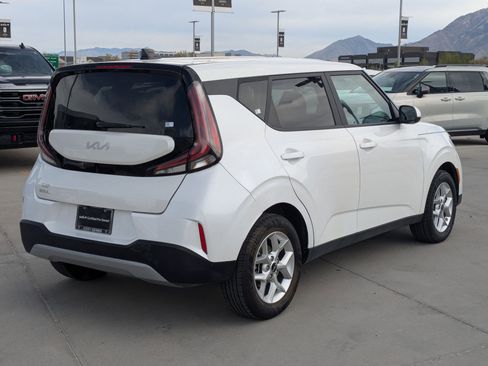 Certified 2024 Kia Soul LX w/ Option Group 015 FWD image 5