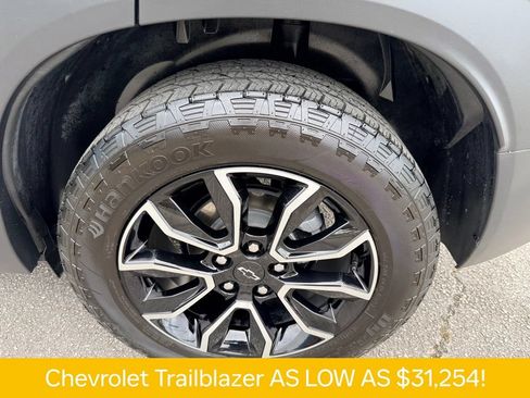 Used 2026 Chevrolet TrailBlazer ACTIV w/ Convenience Package FWD image 32
