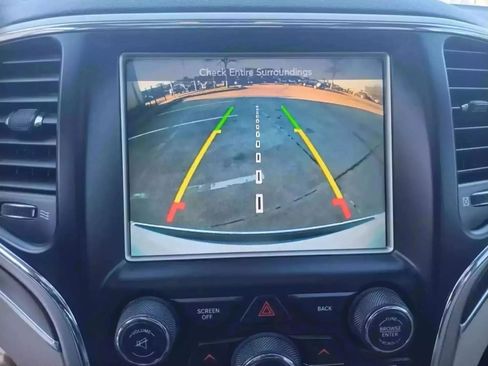 Used 2015 Jeep Grand Cherokee Limited image 29