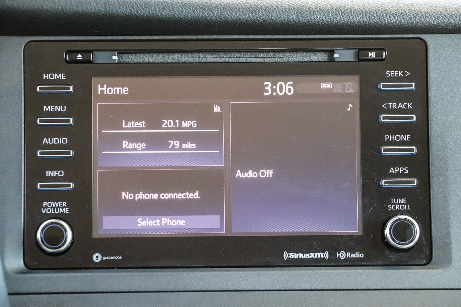Used 2018 Toyota Sienna LE w/ Carpet Mat Package FWD image 15