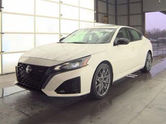 Certified 2024 Nissan Altima 2.0 SR video 2