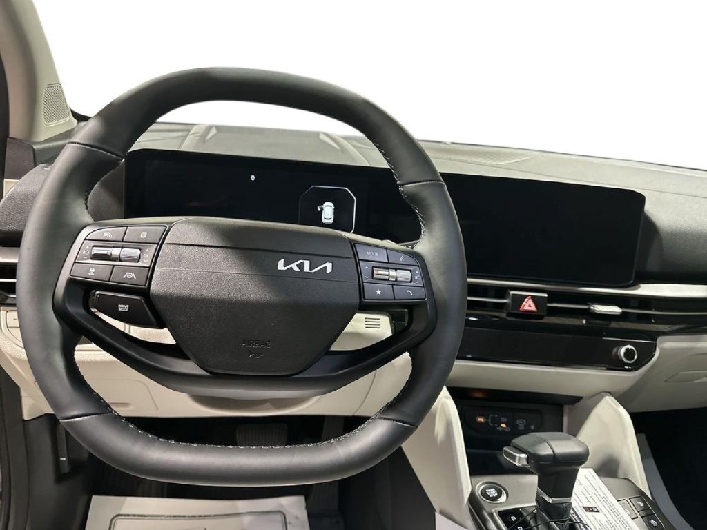 New 2026 Kia Sportage SX FWD image 10