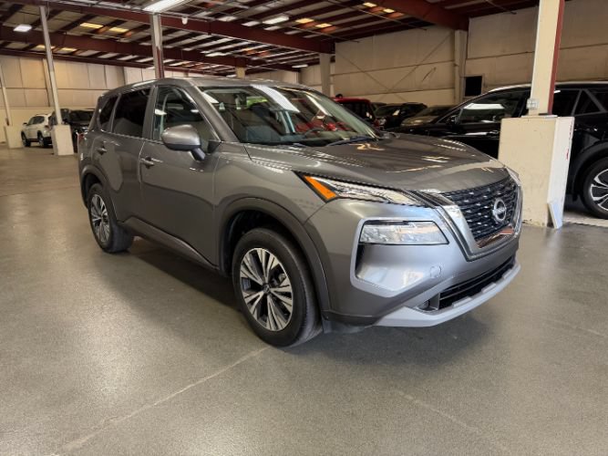 Used 2023 Nissan Rogue SV FWD image 5