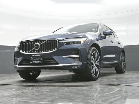 Used 2023 Volvo XC60 B5 Plus w/ Climate Package image 19