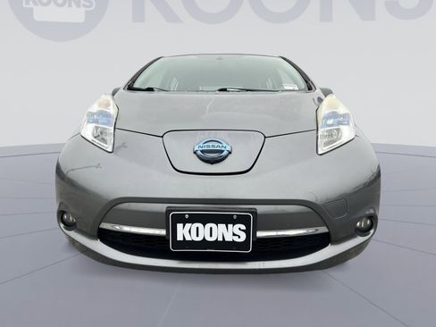 Used 2016 Nissan Leaf SL w/ Premium Package image 11