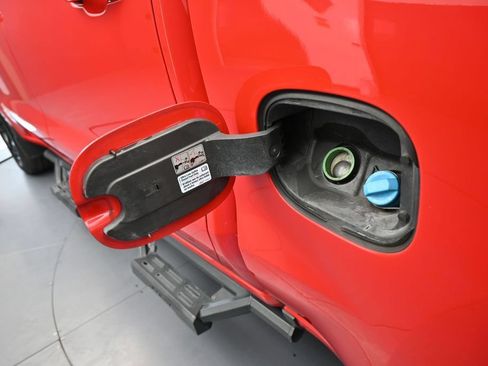 Used 2022 Chevrolet Silverado 1500 RST RWD image 40