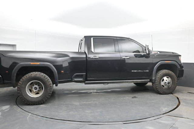 Used 2023 GMC Sierra 3500 Denali w/ Denali Ultimate Package AWD/4WD image 15