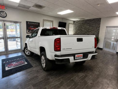 Used 2022 Chevrolet Colorado LT w/ Fleet Safety Package RWD image 3