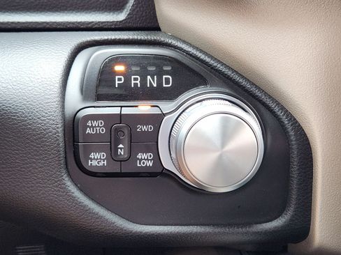 Used 2022 RAM 1500 Laramie AWD/4WD image 31