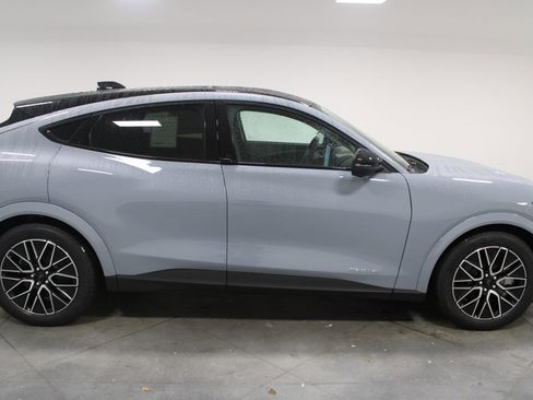 New 2025 Ford Mustang Mach-E Premium image 10