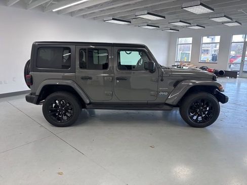 Used 2023 Jeep Wrangler Unlimited Sahara w/ Cold Weather Group image 14