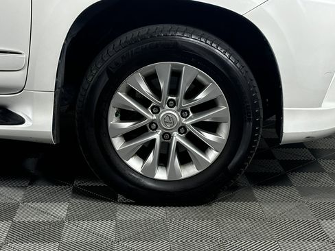 Used 2019 Lexus GX 460 Premium image 10