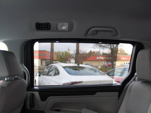 Used 2019 Honda Odyssey EX image 24