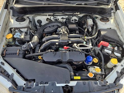 Used 2011 Subaru Forester 2.5X Premium image 9