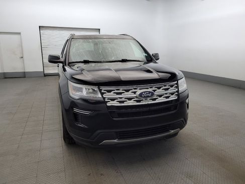 Used 2018 Ford Explorer XLT image 14