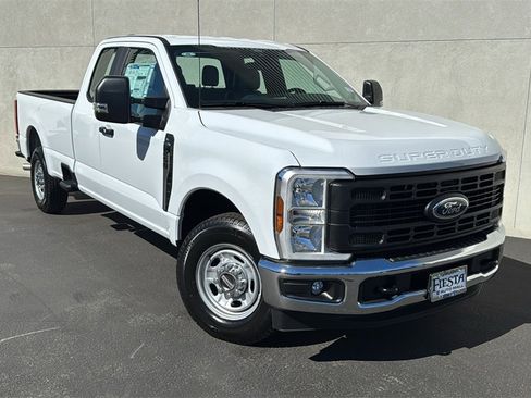 New 2026 Ford F250 XL w/ XL Chrome Package image 1