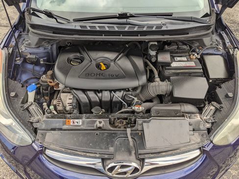 Used 2013 Hyundai Elantra GLS w/ Preferred Pkg FWD image 23