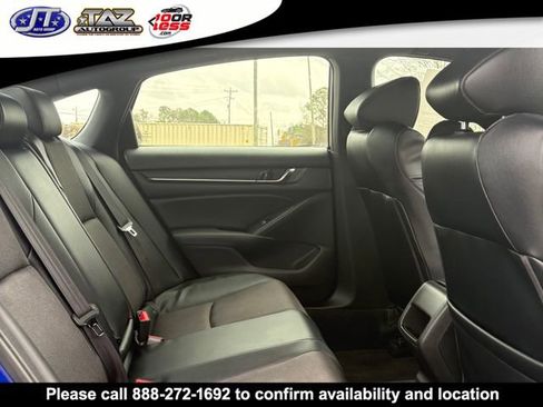 Used 2018 Honda Accord Sport image 9