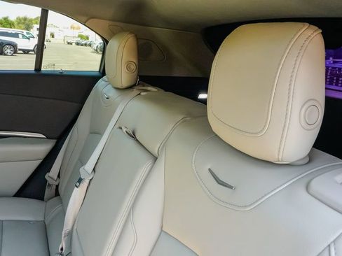 Used 2019 Cadillac XT4 Luxury FWD image 10