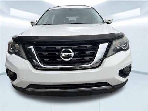 Used 2017 Nissan Pathfinder SV FWD image 2