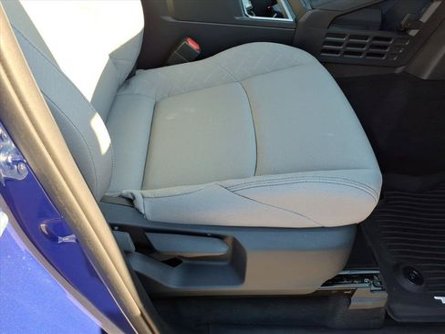 Used 2024 Toyota Tacoma SR5 AWD/4WD image 17