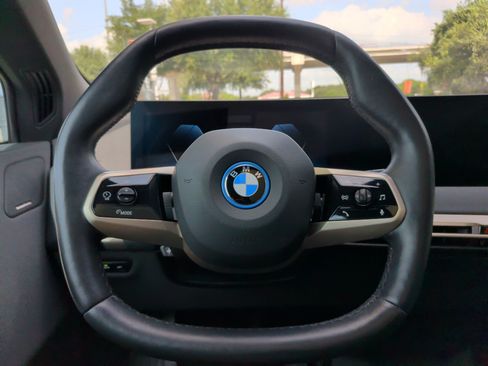 Used 2024 BMW iX xDrive50 w/ Sport Package AWD/4WD image 21