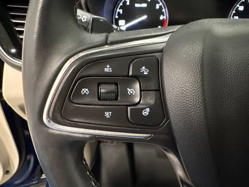 Used 2023 Buick Envision Avenir AWD/4WD image 23