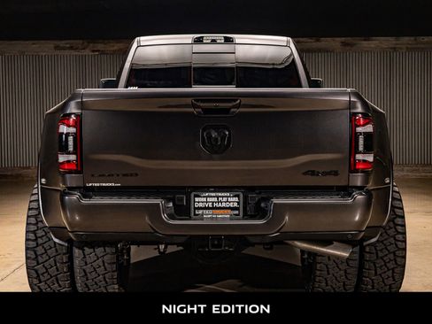 Used 2024 RAM 3500 Limited image 8