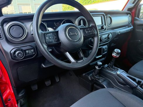 Used 2020 Jeep Wrangler Unlimited Sport AWD/4WD image 16