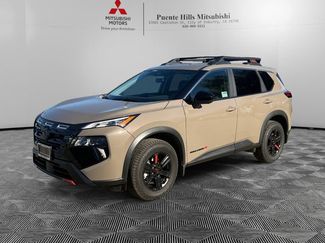 Used 2025 Nissan Rogue SV video 1