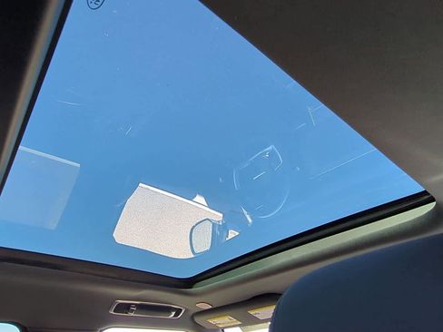 New 2025 Land Rover Range Rover SE image 21