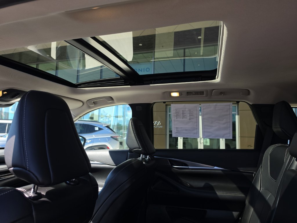 Used 2022 INFINITI QX60 Luxe w/ Cargo Package AWD/4WD image 30