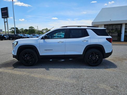 New 2026 GMC Terrain Elevation w/ Black Edition FWD image 2