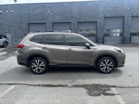 Certified 2024 Subaru Forester Limited w/ Convenience Package AWD/4WD image 22