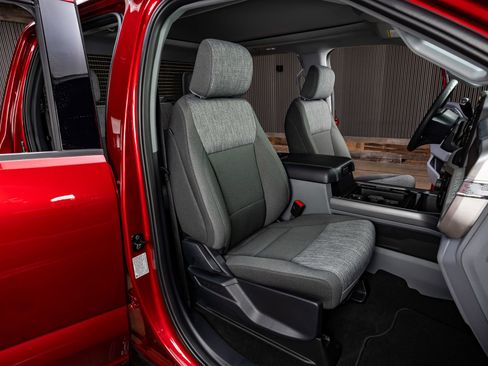 Used 2026 Ford F250 XLT w/ XLT Premium Package image 31