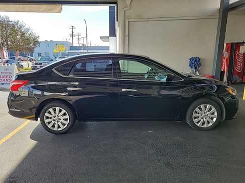 Used 2016 Nissan Sentra SV image 8