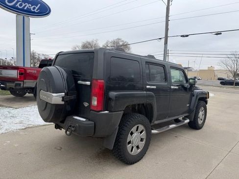 Used 2009 HUMMER H3 Alpha image 6