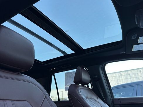 Used 2024 Ford Expedition Limited image 20