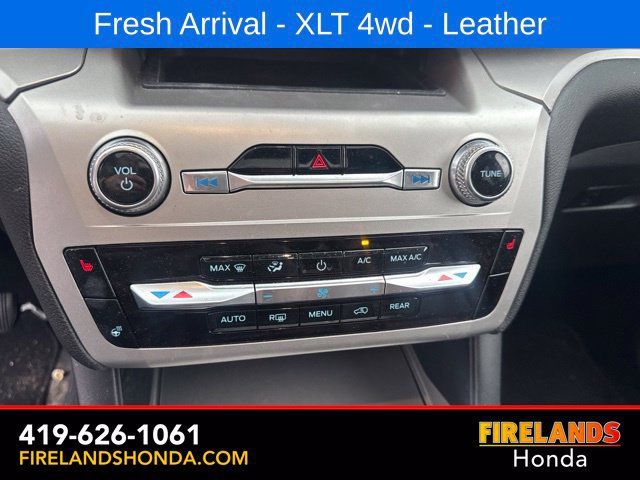 Used 2022 Ford Explorer XLT w/ Equipment Group 202A AWD/4WD image 26