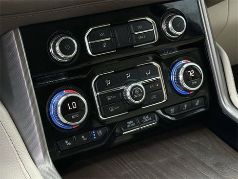 Used 2022 GMC Yukon Denali w/ Max Trailering Package image 17