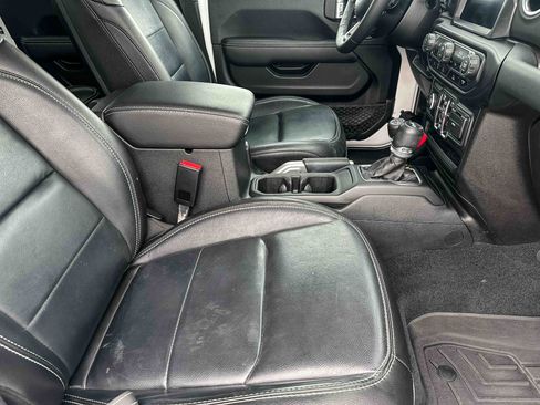 Used 2022 Jeep Wrangler Unlimited Sahara w/ Cold Weather Group image 22