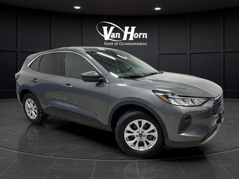 Used 2024 Ford Escape Active image 1