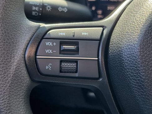 Used 2025 Honda Accord LX image 27