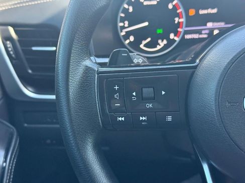 Used 2022 Nissan Rogue S image 20