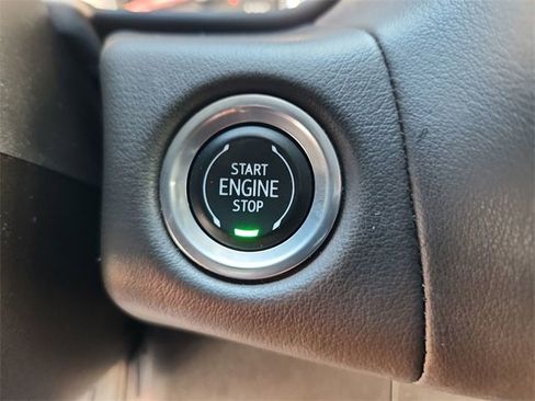 Used 2021 Chevrolet Tahoe LT image 17