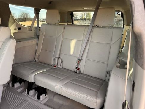 Certified 2023 Cadillac Escalade ESV Sport Platinum w/ LPO, Floor Liner Package image 31