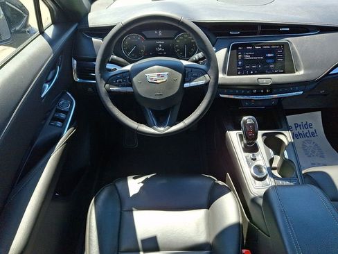 Certified 2023 Cadillac XT4 Luxury w/ Cold Weather Package AWD/4WD image 13