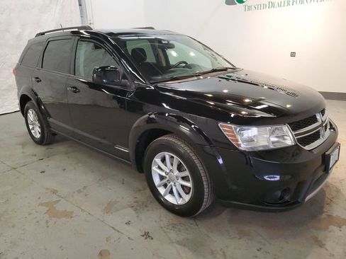 Used 2014 Dodge Journey SXT w/ Flexible Seating Group image 8