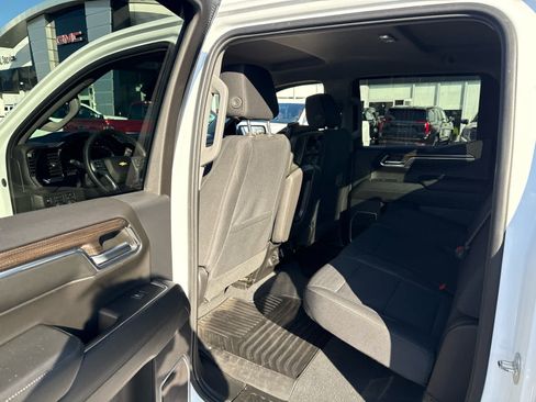 Used 2024 Chevrolet Silverado 1500 LT w/ Z71 Off-Road Package AWD/4WD image 22