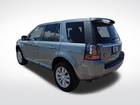 Used 2015 Land Rover LR2 AWD/4WD image 7